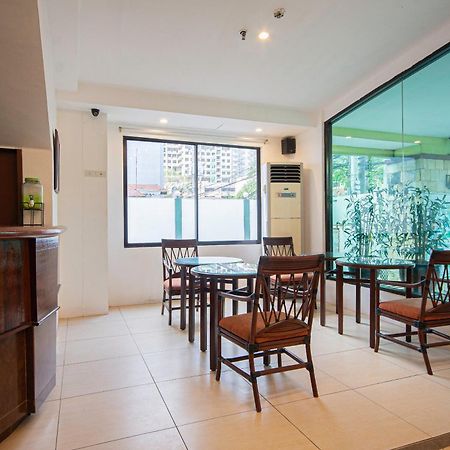 Oyo 210 Apple Tree Suites Cebu Esterno foto