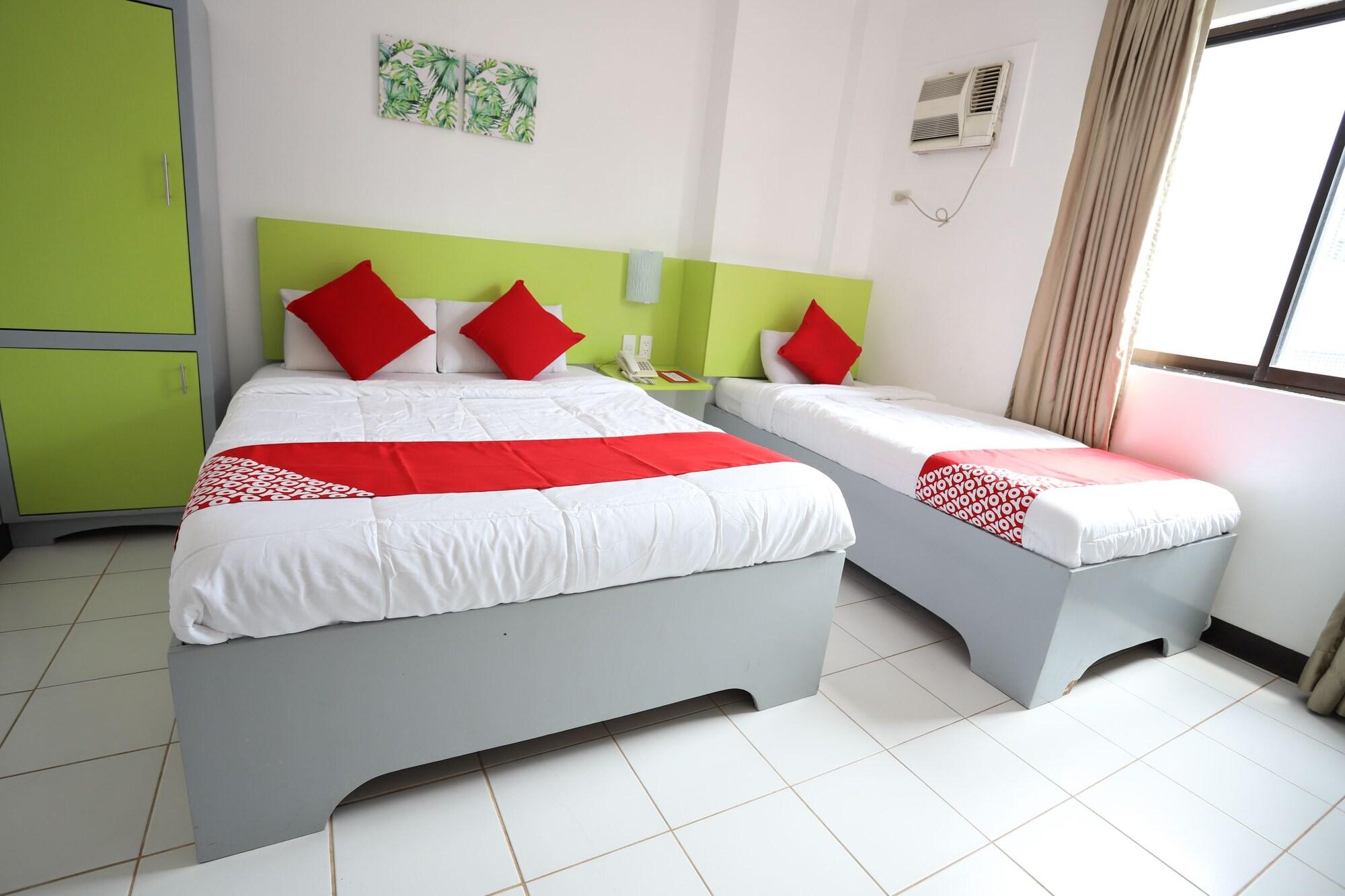 Oyo 210 Apple Tree Suites Cebu Esterno foto