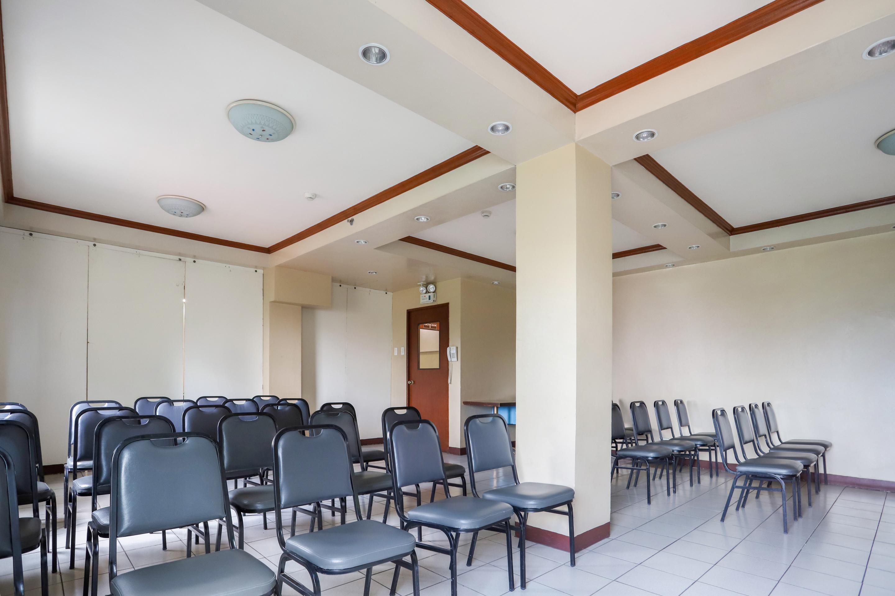 Oyo 210 Apple Tree Suites Cebu Esterno foto