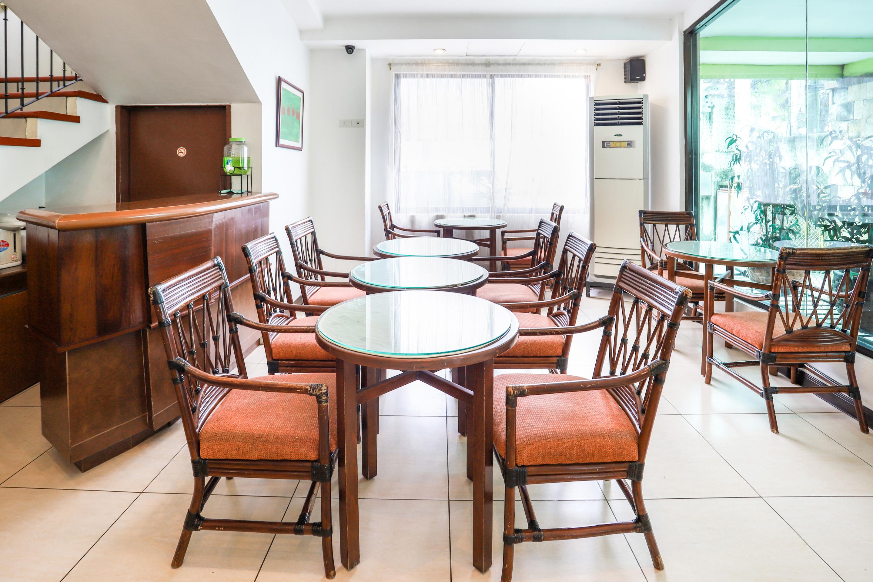 Oyo 210 Apple Tree Suites Cebu Esterno foto