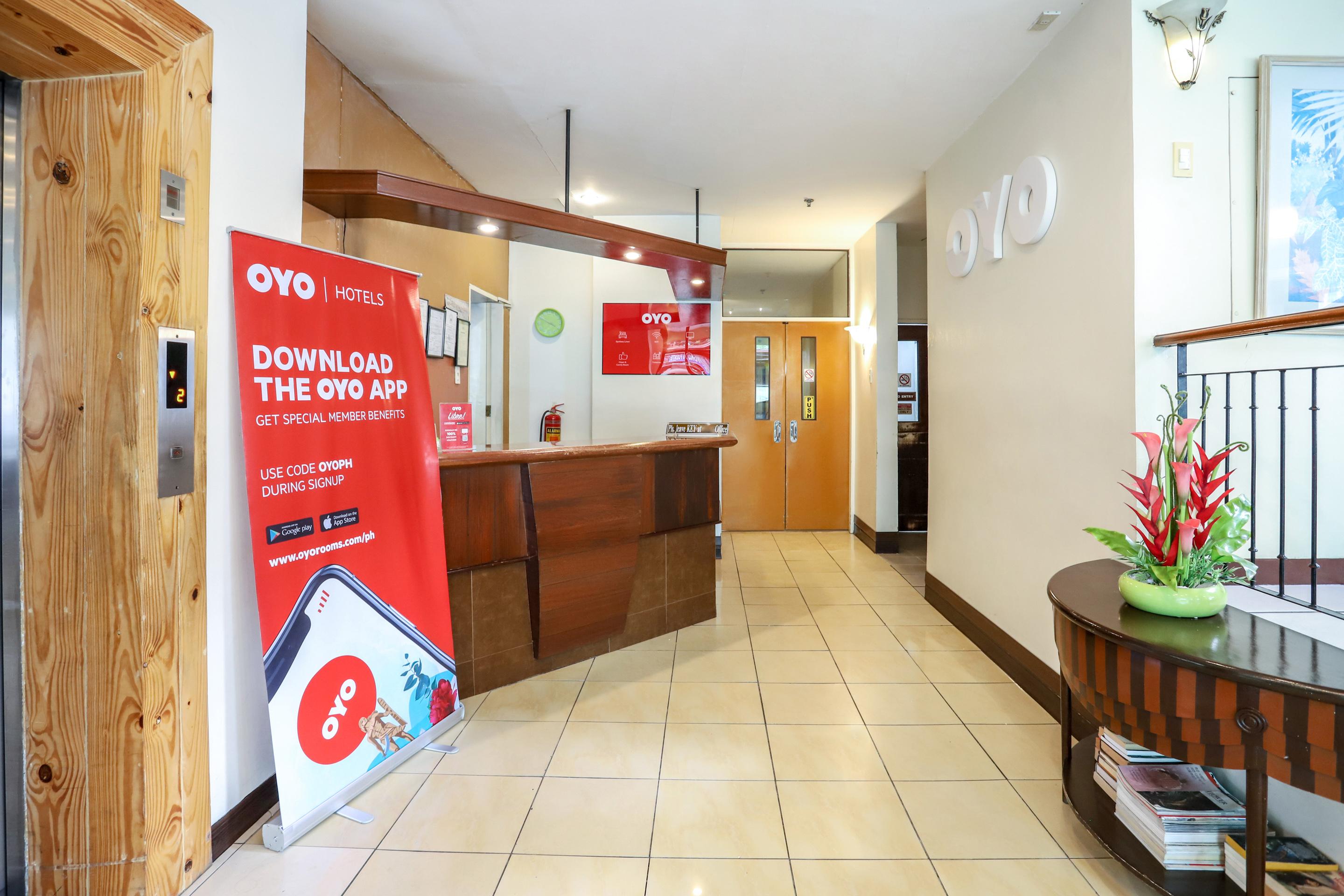 Oyo 210 Apple Tree Suites Cebu Esterno foto