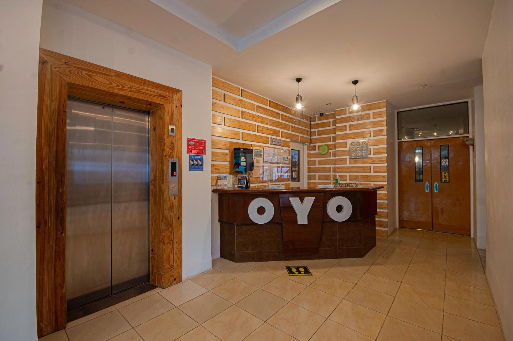 Oyo 210 Apple Tree Suites Cebu Esterno foto