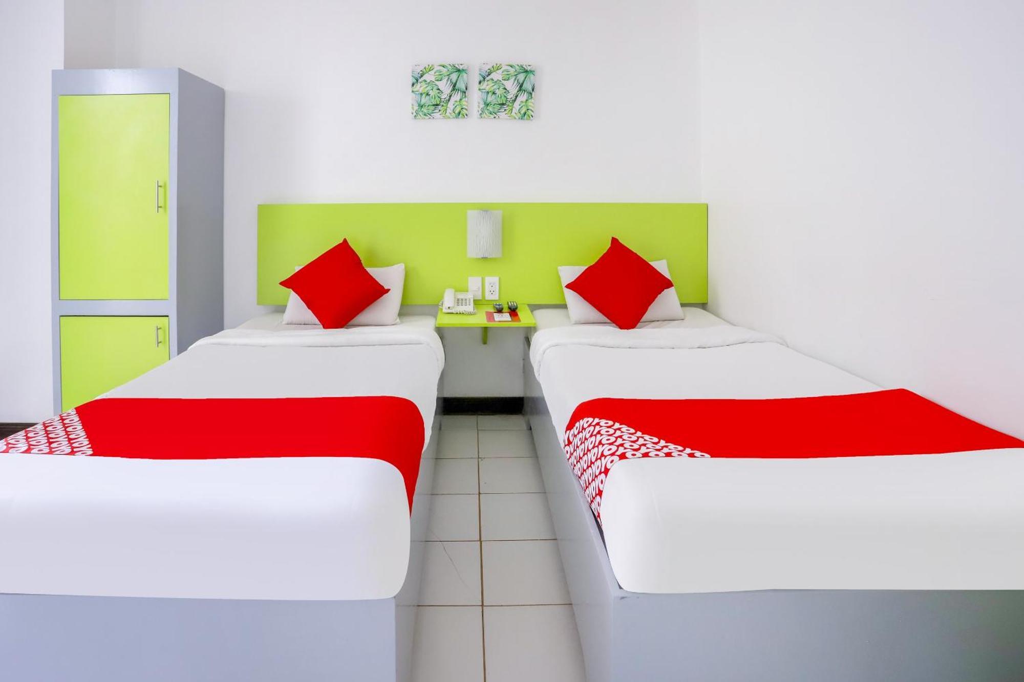 Oyo 210 Apple Tree Suites Cebu Esterno foto