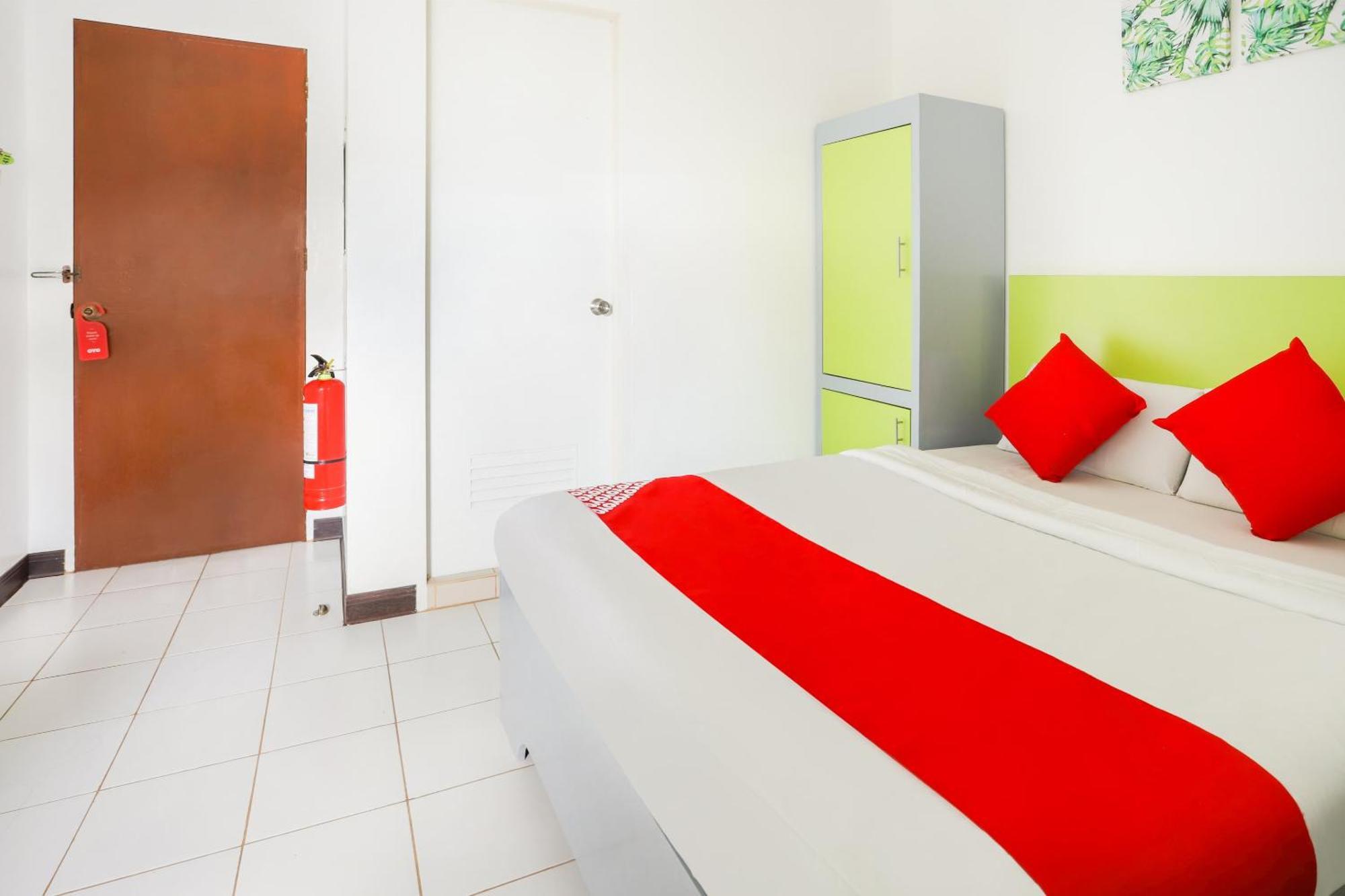 Oyo 210 Apple Tree Suites Cebu Esterno foto