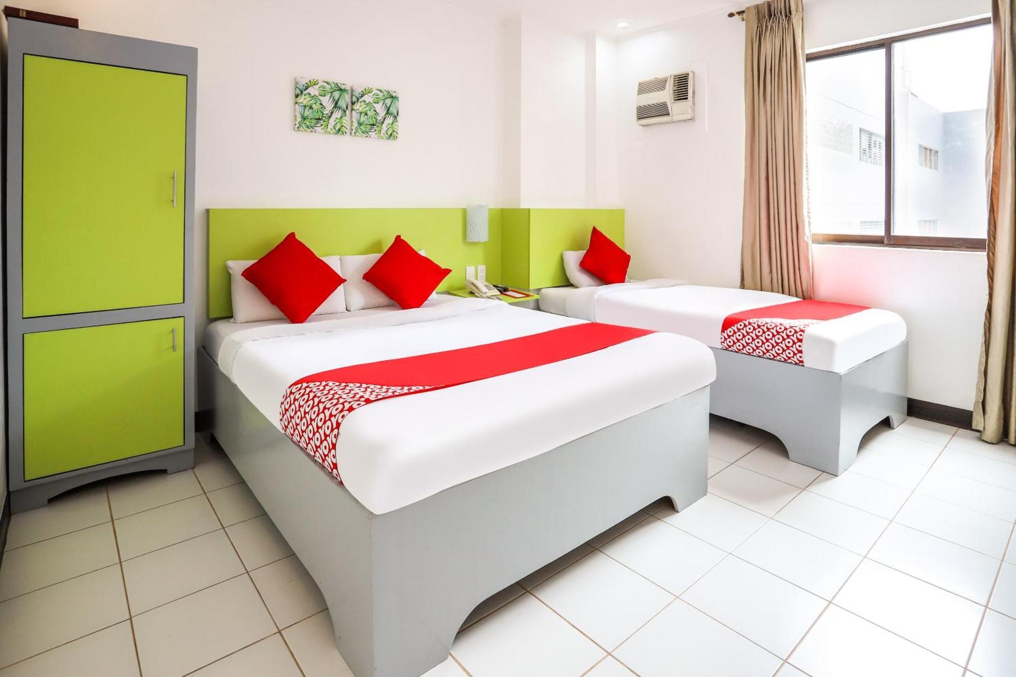 Oyo 210 Apple Tree Suites Cebu Esterno foto