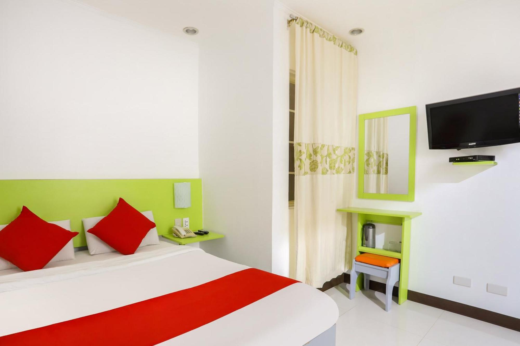Oyo 210 Apple Tree Suites Cebu Esterno foto